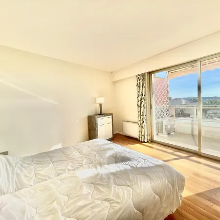 Vezelay, By Welcome To